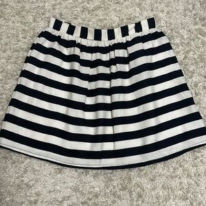 Adorable stripe mini skirt